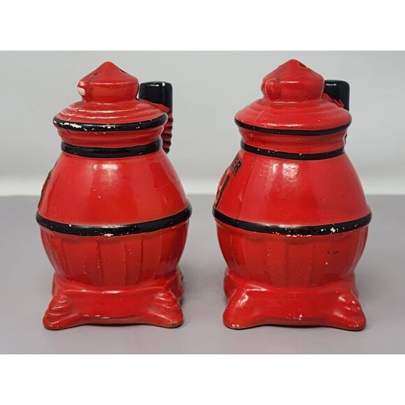 Vintage Red Barrel & White Floral‎ Teapot Salt & Pepper Shakers Set Japan - Picture 9 of 13